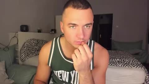 paulblack021 online show from November 19, 9:36 pm