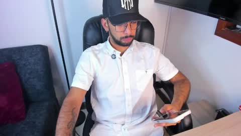 Paulo Da Silva online show from April 17, 12:30 pm