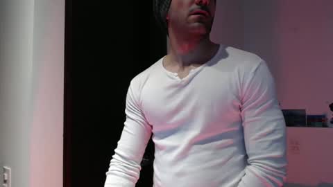 Paul online show from December 16, 1:34 am