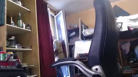 pc8474408 online show from May 20, 6:36 pm