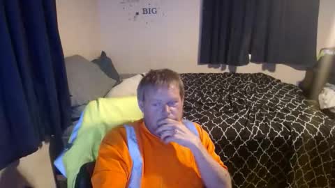 pecker40 online show from February 9, 3:00 am