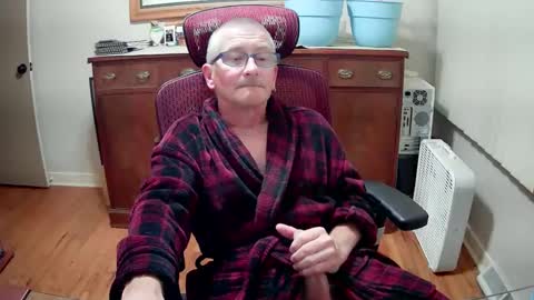 peepingmale online show from December 10, 11:53 pm