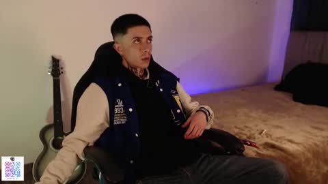 Snapshot of perceo09 chatting on October 30, 2:57 am giovanny or andres you decide online show from October 30, 2:57 am