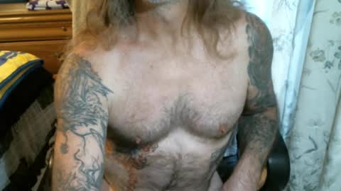 perkymalenipples online show from January 1, 9:09 pm