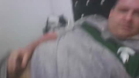 perroar online show from January 18, 3:30 am