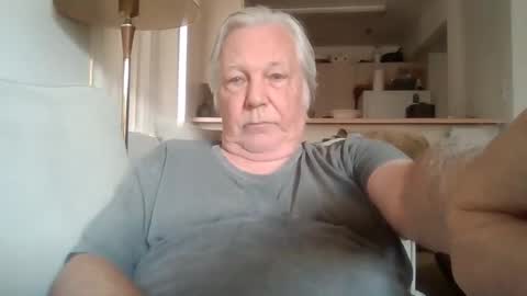 Nut4aNickel online show from October 25, 11:17 pm