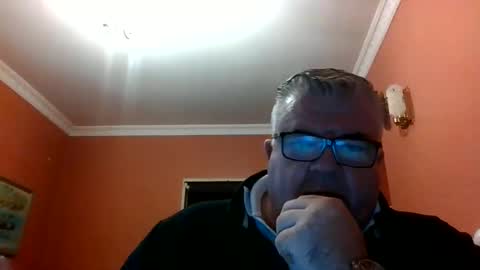 pete112991 online show from December 22, 4:27 pm