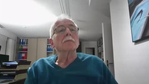 pgroove542707 online show from April 1, 9:56 pm