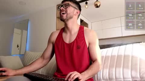 phantom_bigger1 online show from December 15, 1:30 pm