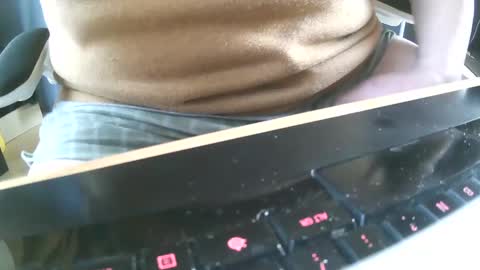 Snapshot of philache04 chatting on January 19, 9:22 am Gabu online show from January 19, 9:22 am