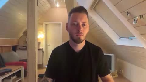 Ben 1995 online show from February 22, 2:51 pm