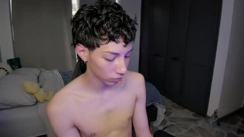 Phil.   INDEPENDENT MODEL online show from May 27, 9:56 pm