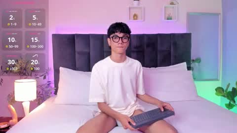 Phillip online show from November 26, 10:46 pm