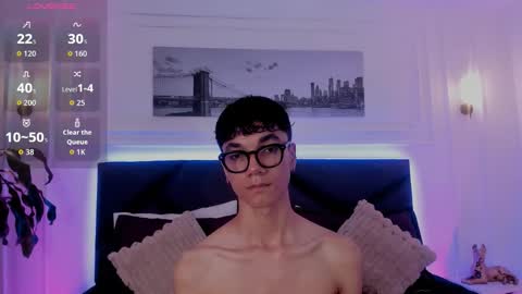 Phillip online show from November 1, 11:42 pm