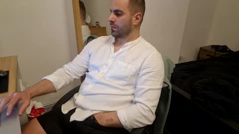 pietr077777 online show from March 4, 3:22 am