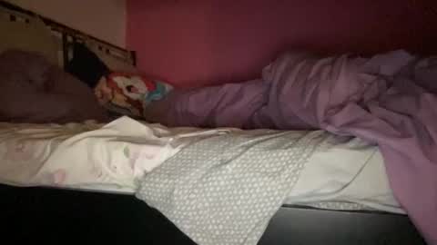 Pikafounes online show from February 5, 1:34 am