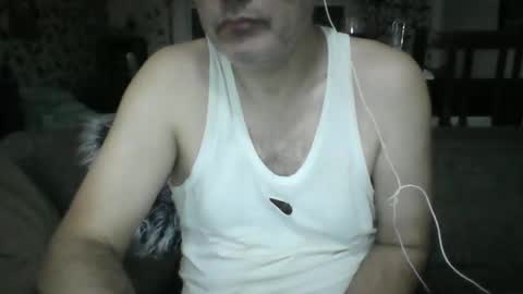 Tom online show from December 4, 8:29 pm