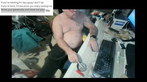 pini_z online show from January 17, 5:53 pm