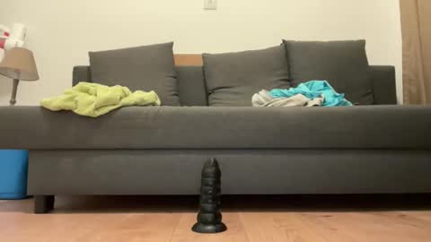 PinkyWinky online show from November 12, 6:35 pm