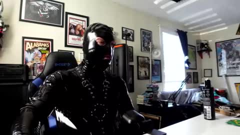 Latexable online show from January 14, 5:12 pm