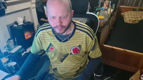 playboy_horny online show from December 14, 10:06 pm