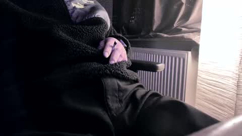 Hello ask me  . Im glad  to see you here in my room. Welcome PVT is open online show from January 7, 5:09 pm