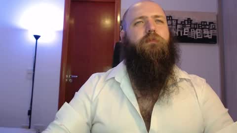 Bear online show from February 25, 2:14 am