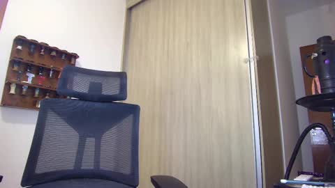 Bear online show from January 15, 5:08 am