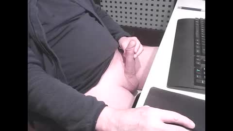 polarmg45 online show from January 12, 5:55 am