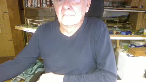 pomme1949 online show from December 17, 9:50 am