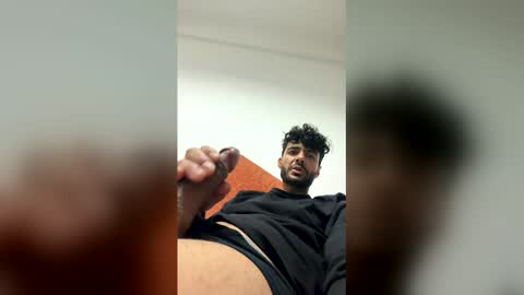 portugues_malvadao2 online show from April 11, 3:02 am