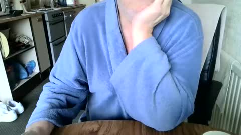 poshman65 online show from December 11, 10:15 am