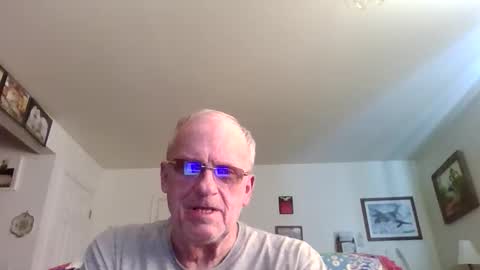 potato_chipz70 online show from December 14, 3:19 pm