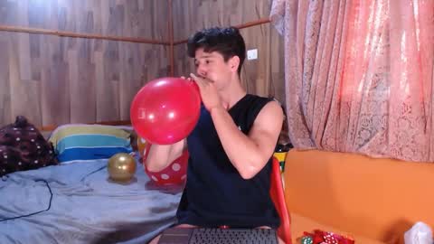 chris independent  online show from December 27, 6:53 pm