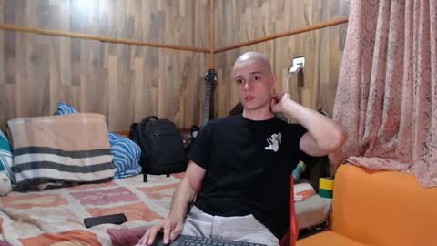 chris independent  online show from February 18, 4:04 am