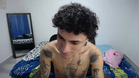 Plux online show from November 15, 8:05 am