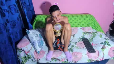 PRESSURE online show from February 11, 8:41 am