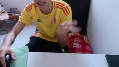 PRESSURE online show from January 21, 10:41 pm