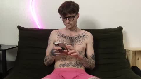 pretty boy online show from December 16, 4:41 am