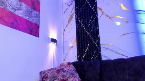 prince_arthur77 online show from May 8, 3:12 pm