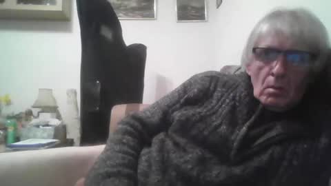 proudwelshman online show from February 12, 10:48 pm