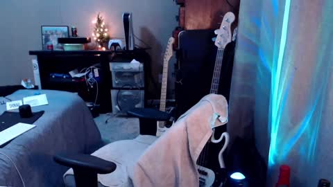 Sk8wave online show from February 9, 12:07 am