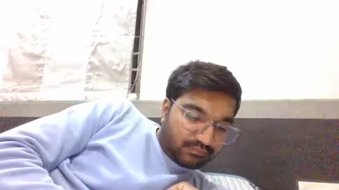 Snapshot of ptl1711 chatting on January 25, 2:03 pm ptl1711 online show from January 25, 2:03 pm