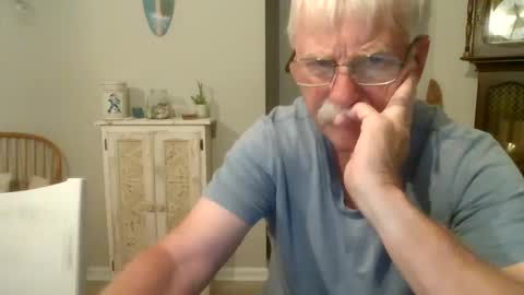 purpleshroom online show from October 2, 3:32 am