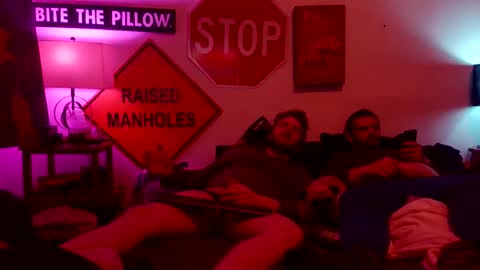 pyeguy online show from November 3, 4:49 am