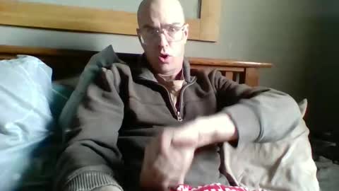 q2phq2ph online show from April 5, 8:38 pm