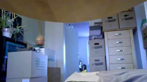 quetequeres online show from January 9, 11:15 am