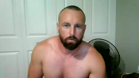 r_shackleford24 online show from July 3, 5:39 pm