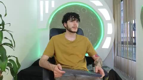 R A F A E L online show from September 24, 9:57 pm