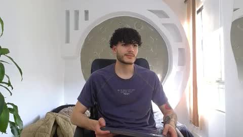 R A F A E L online show from September 30, 8:45 pm